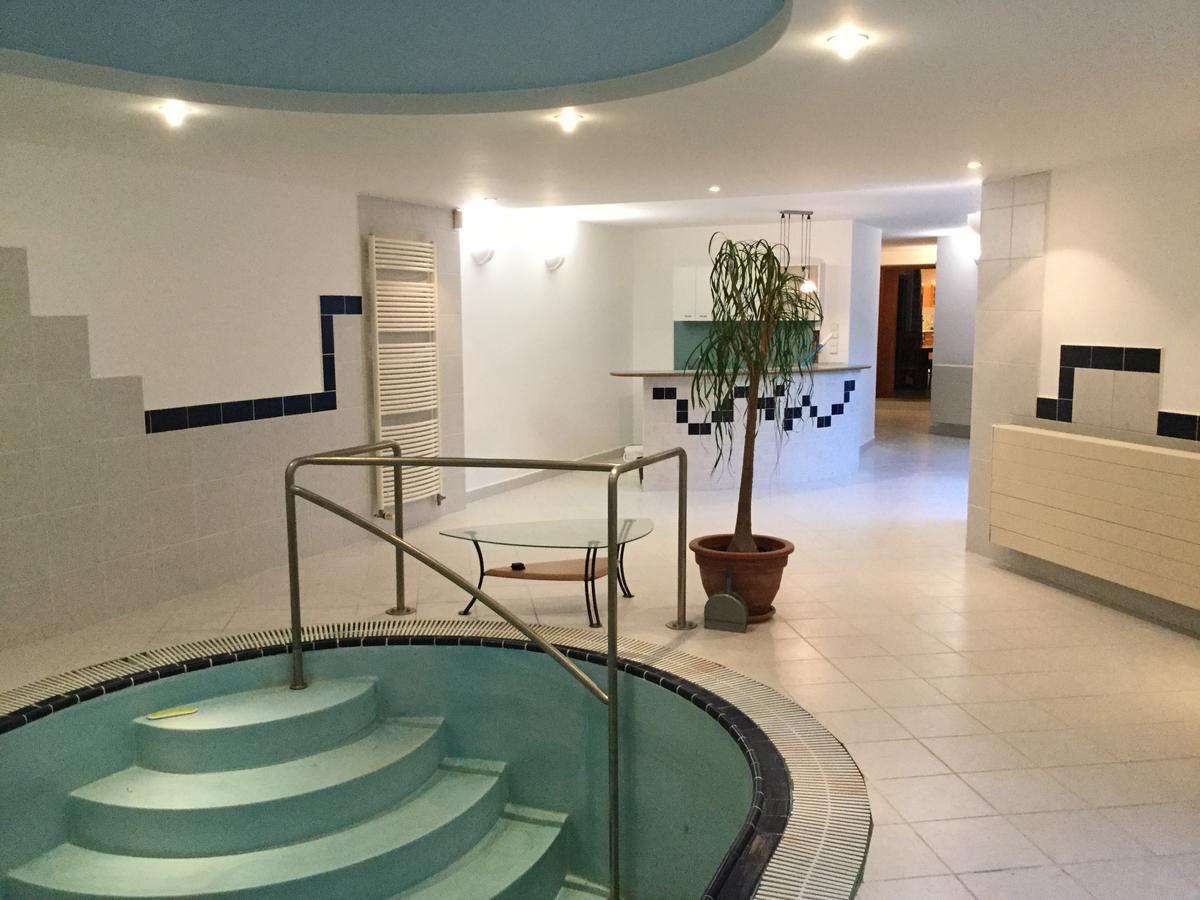 Justyna Villa Pardubice Exterior photo
